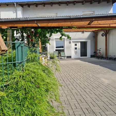 Apartment Fafa With Pool Essen